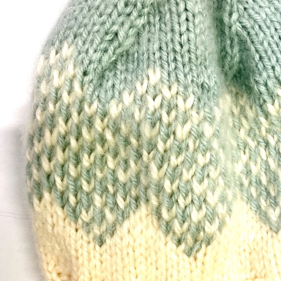 HANDMADE Chunky Fair Isle Beanie Hat, Warm Winter Weather Accessory Gift - Picture 6 of 9